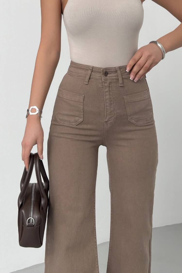 Front Pocket Detailed Jeans