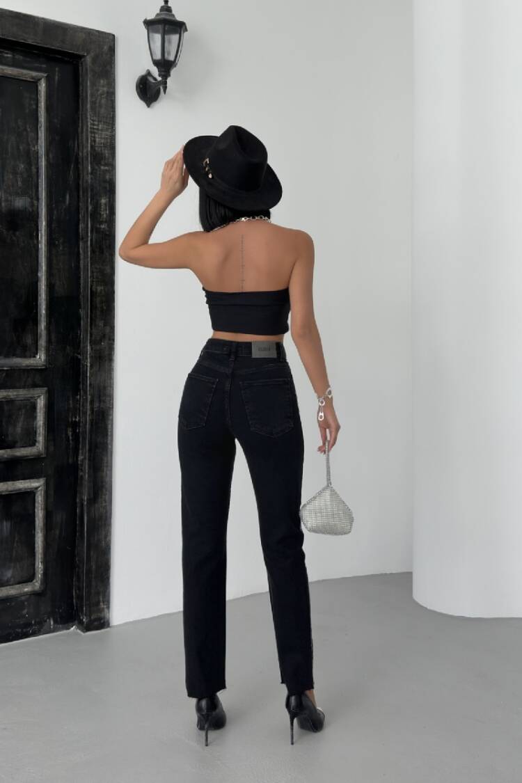 Mom Fit Jeans With Stones
