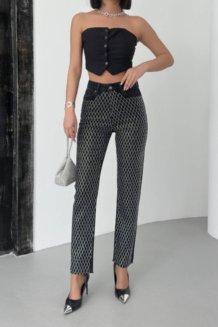 Mom Fit Jeans With Stones - Brand: XLove - Women's Clothing Wholesale - Globality Store