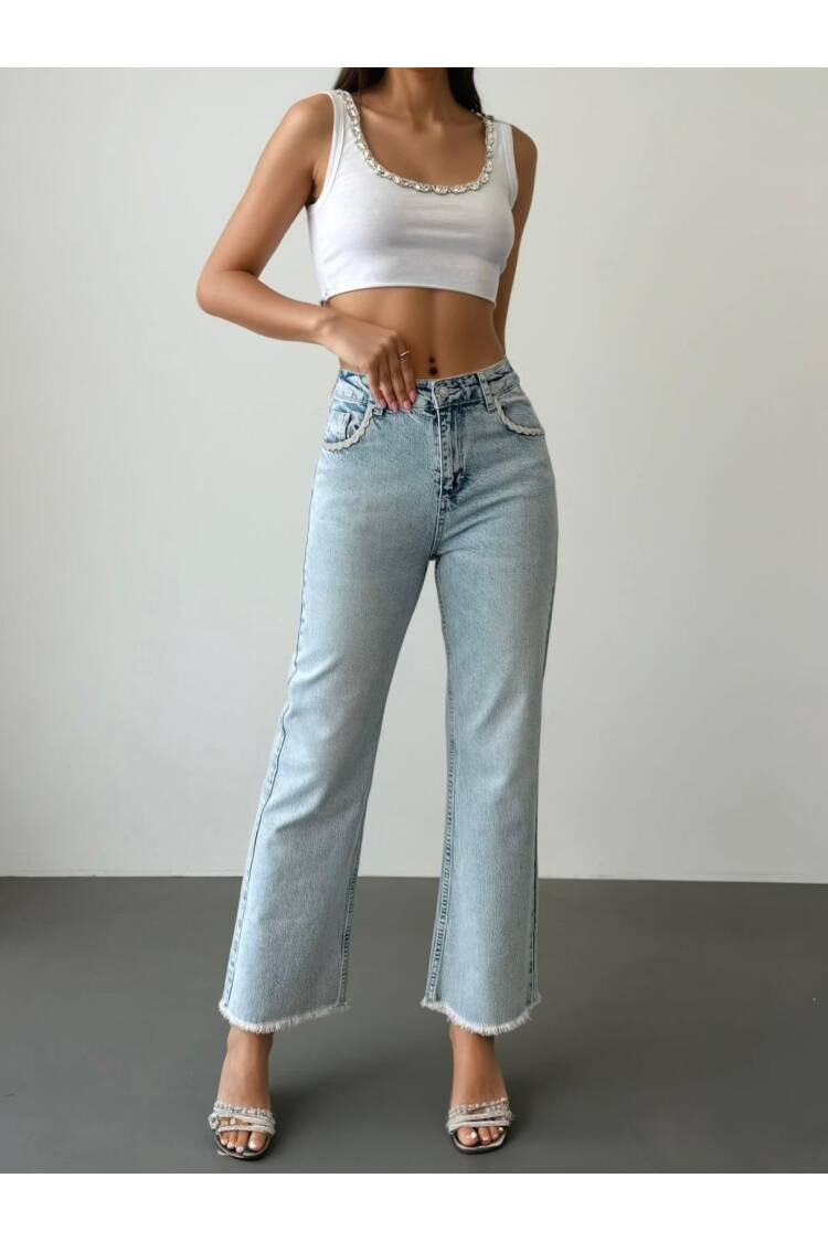High Waist Front Pocket Stone Embroidery Detailed LightJeans - Brand: LACARINO - Women's Clothing Wholesale - Globality Store