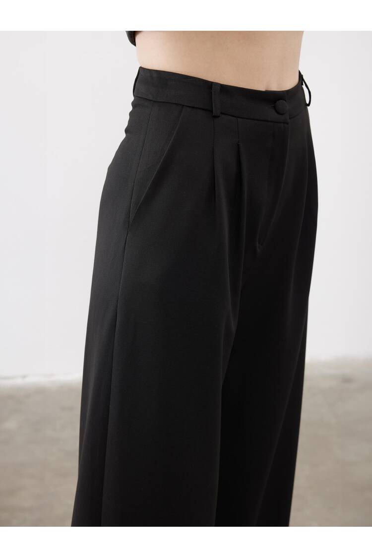 Pleat Detailed Palazzo Trousers