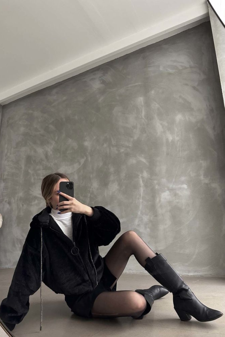 F 1575 Wig Coat