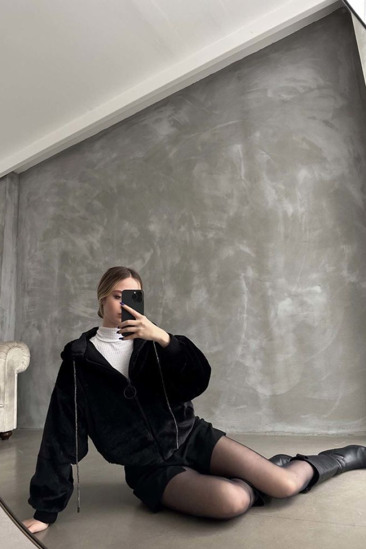 F 1575 Wig Coat