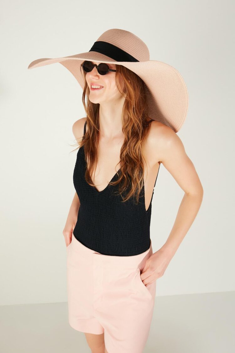 Wide Straw Hat With Belt - Brand: Axesoire - Women's Clothing Wholesale - Globality Store