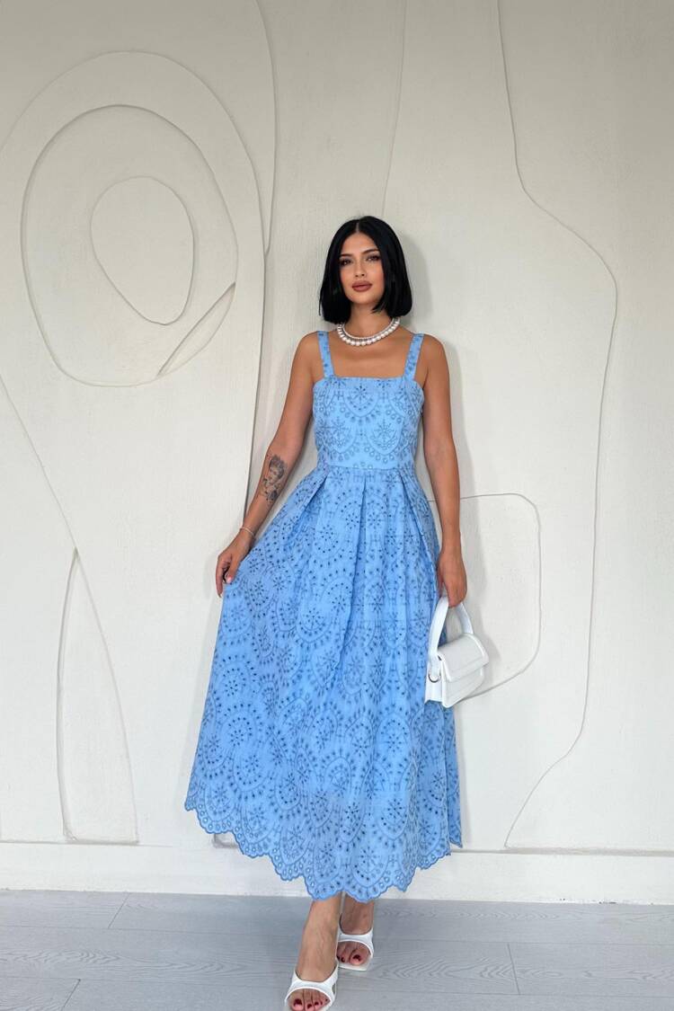 Embroidery Dress With Hangers