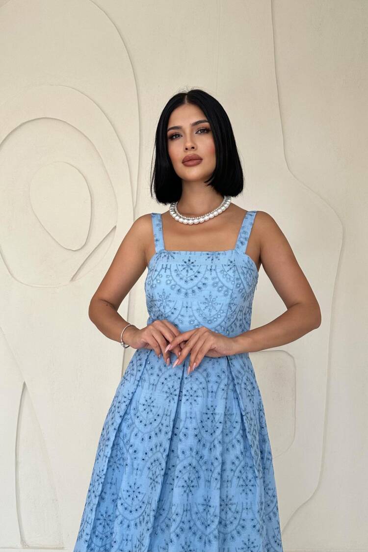 Embroidery Dress With Hangers