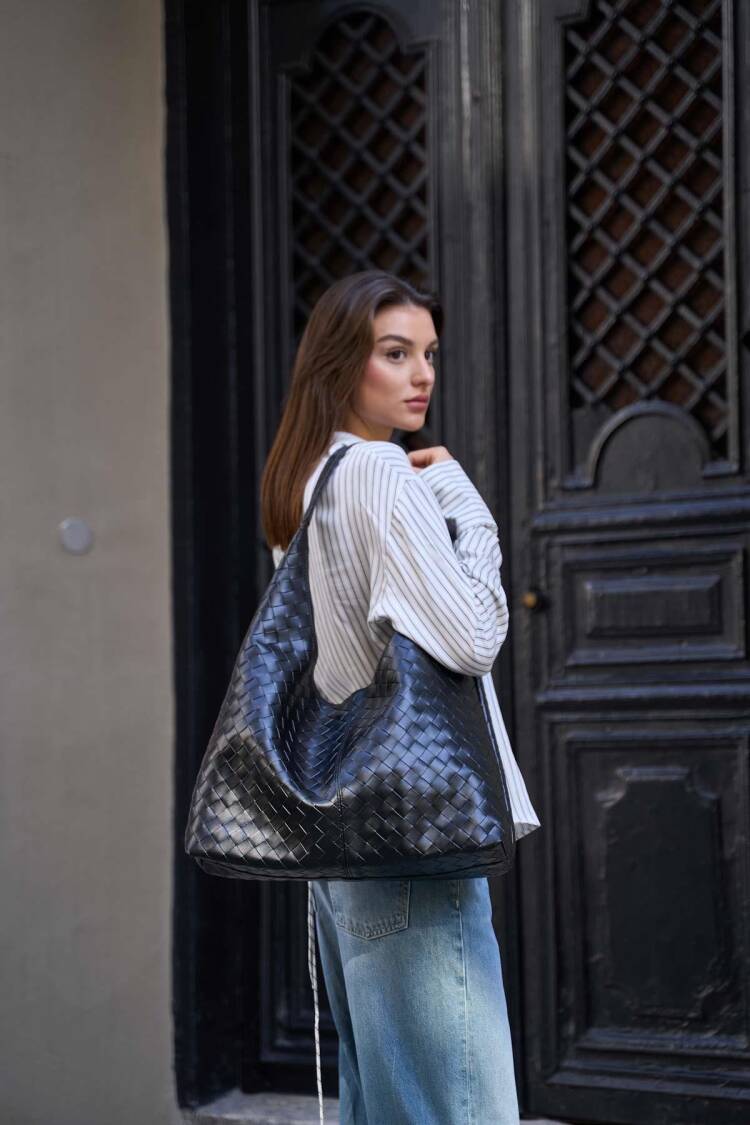 Knitted Patterned Leather Shoulder Bag