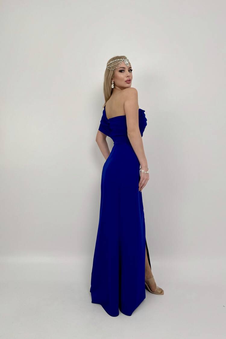 Dress With A Brooch On The Shoulder