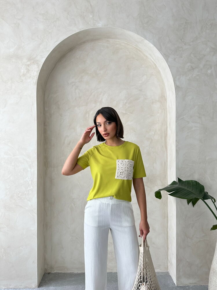 Pocket Detailed T-Shirt