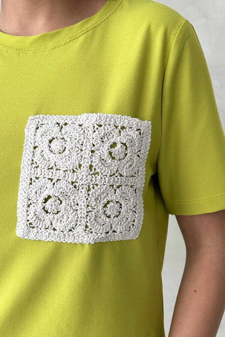 Pocket Detailed T-Shirt