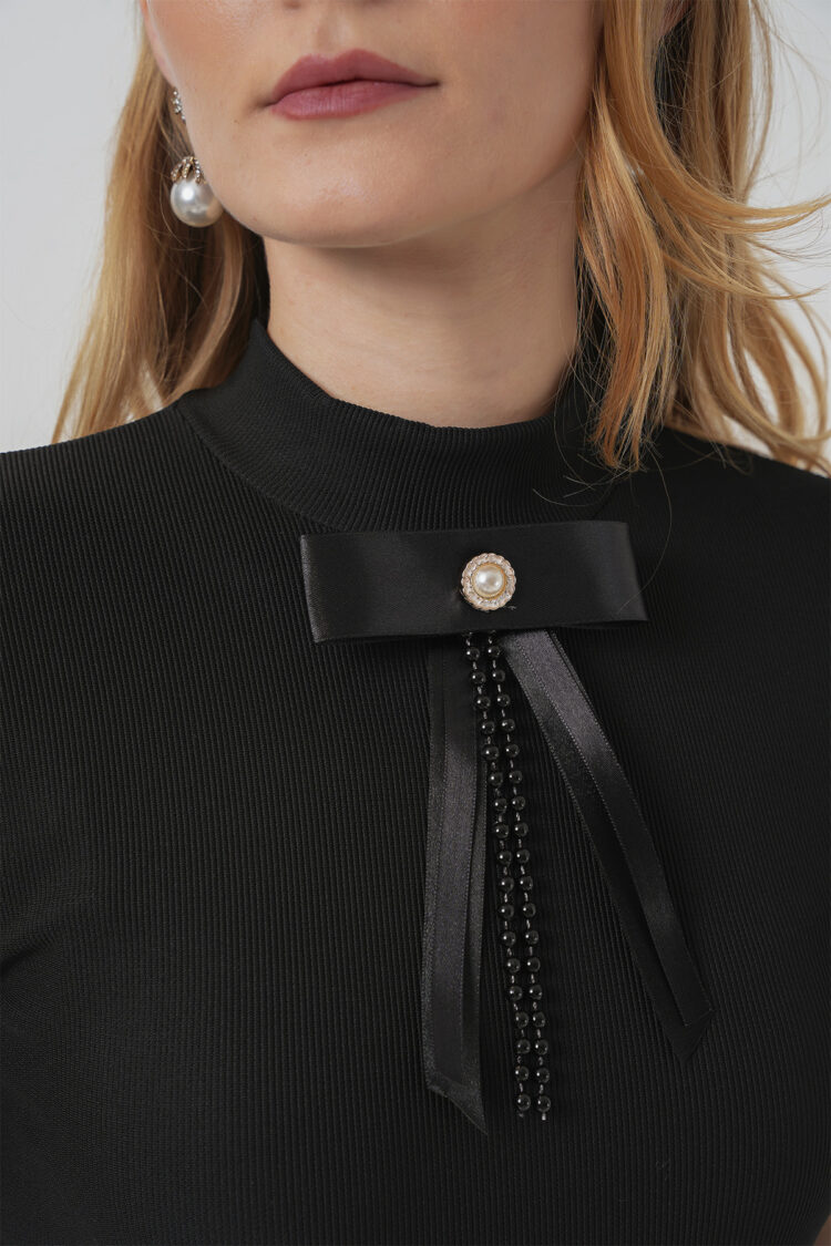 Collar Detailed Short Sleeve Blouse - Black