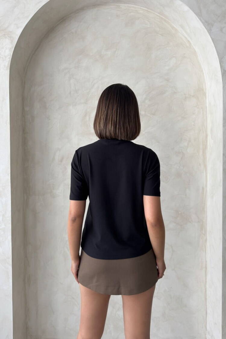 Pocket Detailed T-Shirt