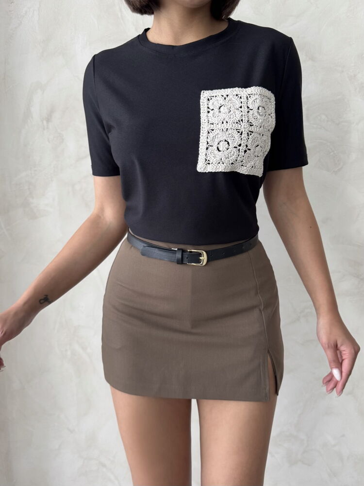 Pocket Detailed T-Shirt
