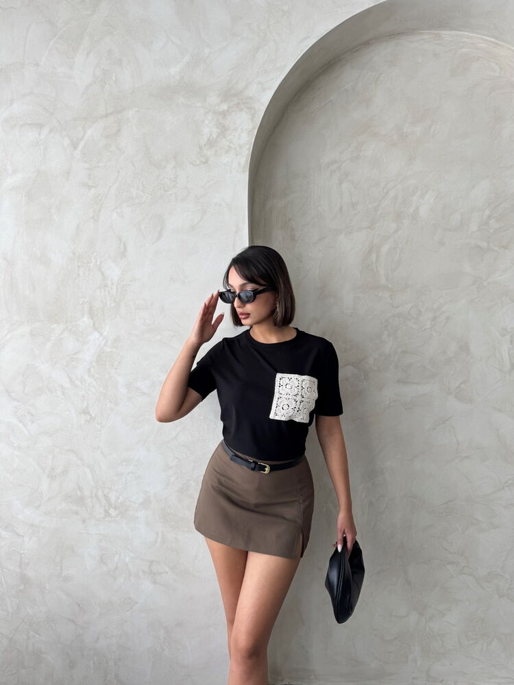 Pocket Detailed T-Shirt