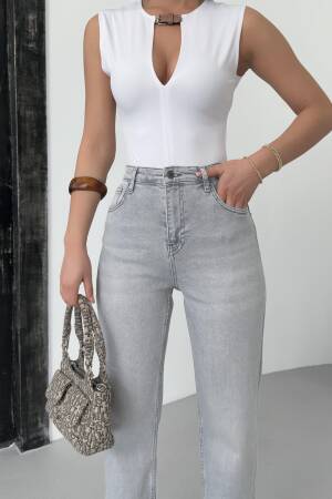 High Waist Pipe Cut Light Gray Jeans - Brand: LACARINO - Women's Clothing Wholesale - Globality Store