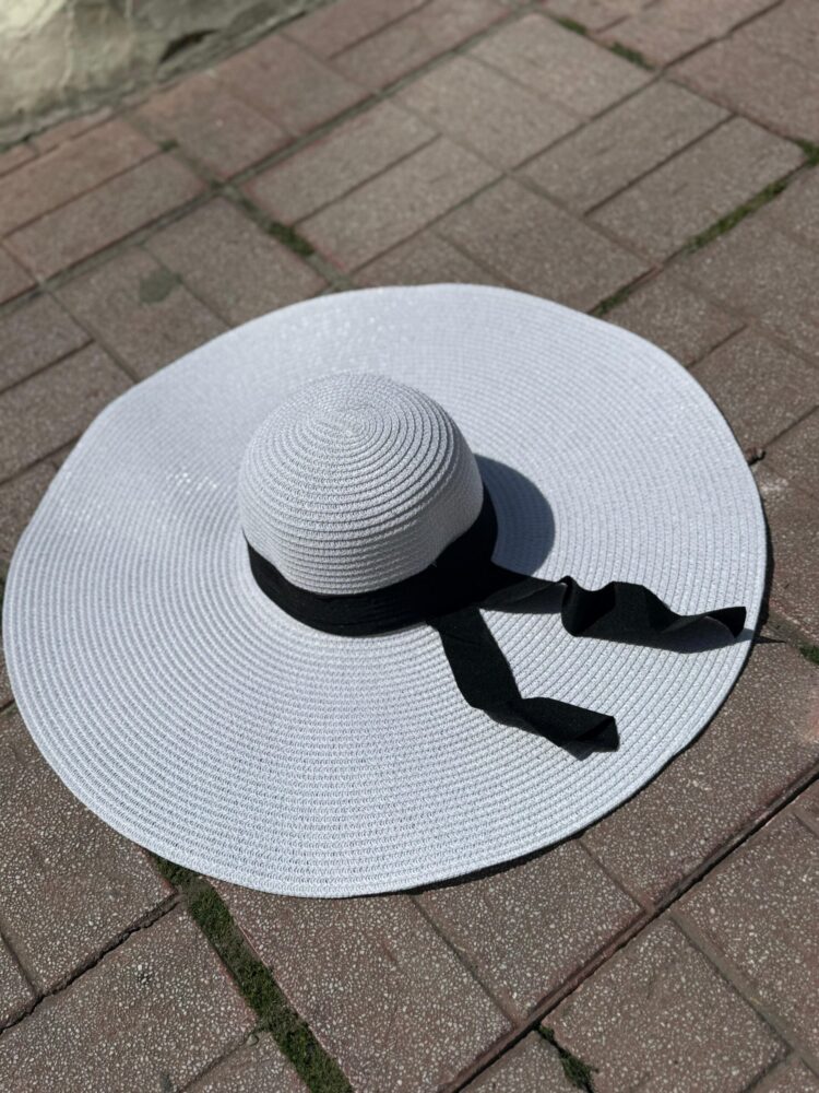 Wide Straw Hat With Belt
