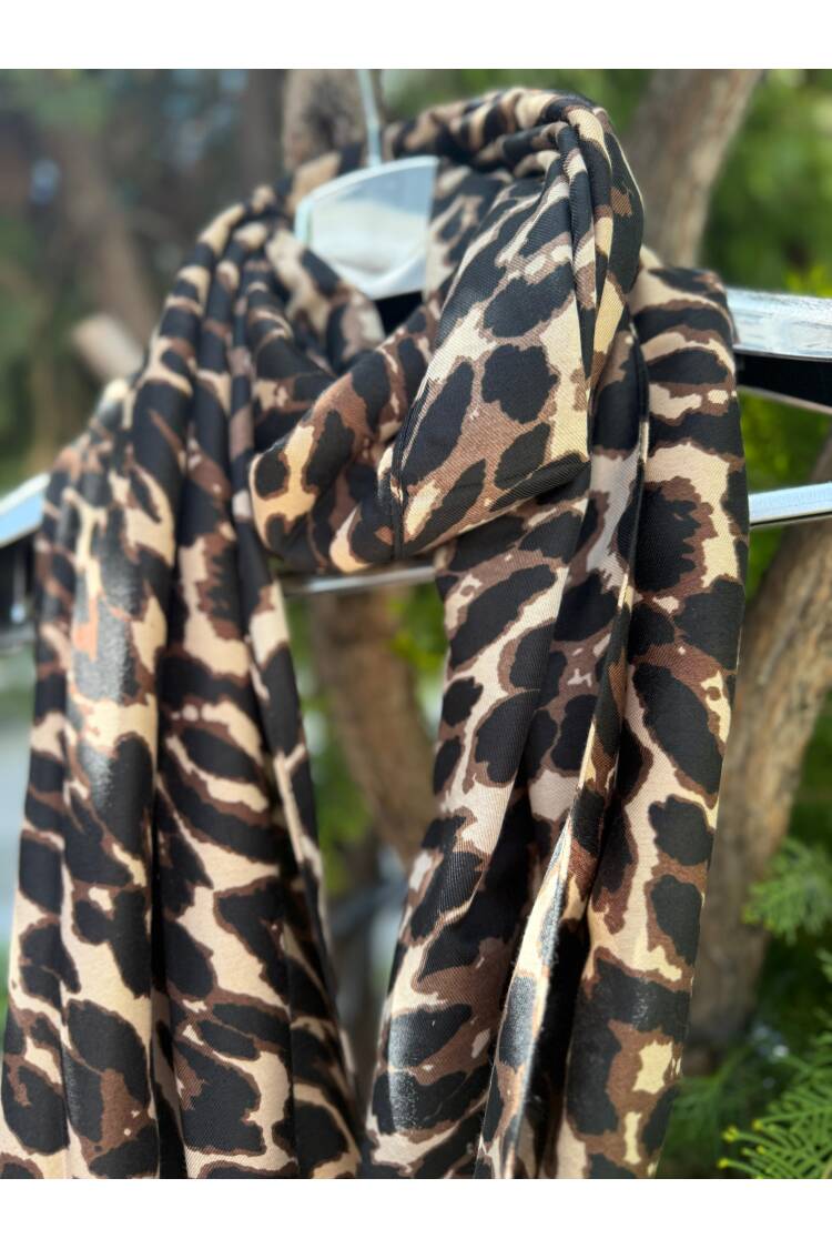 Leopard Print Color Shawl - Brand: Axesoire - Women's Clothing Wholesale - Globality Store