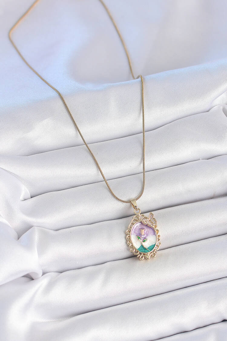 316l Steel Gold Color Chain Mix Color Enameled Flower Embroidered Zircon Stone Detailed Portrait Model Woman Necklace