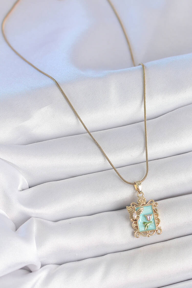 316l Steel Gold Color Chain Blue Enameled Flower Embroidered Zircon Stone Butterfly Detail Portrait Model Women Necklace