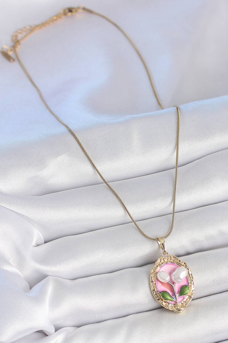 316l Steel Gold Color Chain Pink Enameled Pearl Flower Embroidered Portrait Model Women Necklace