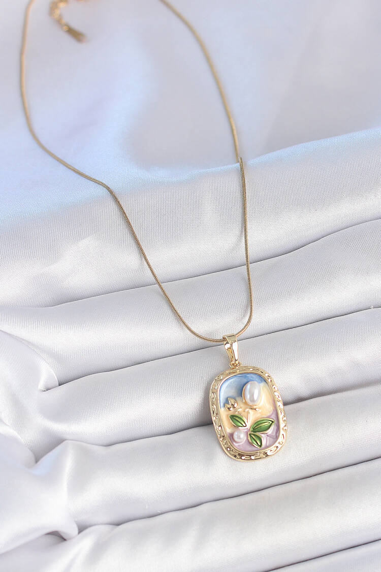 316l Steel Gold Color Chain Mix Color Enameled Pearl Flower Embroidered Portrait Model Women Necklace