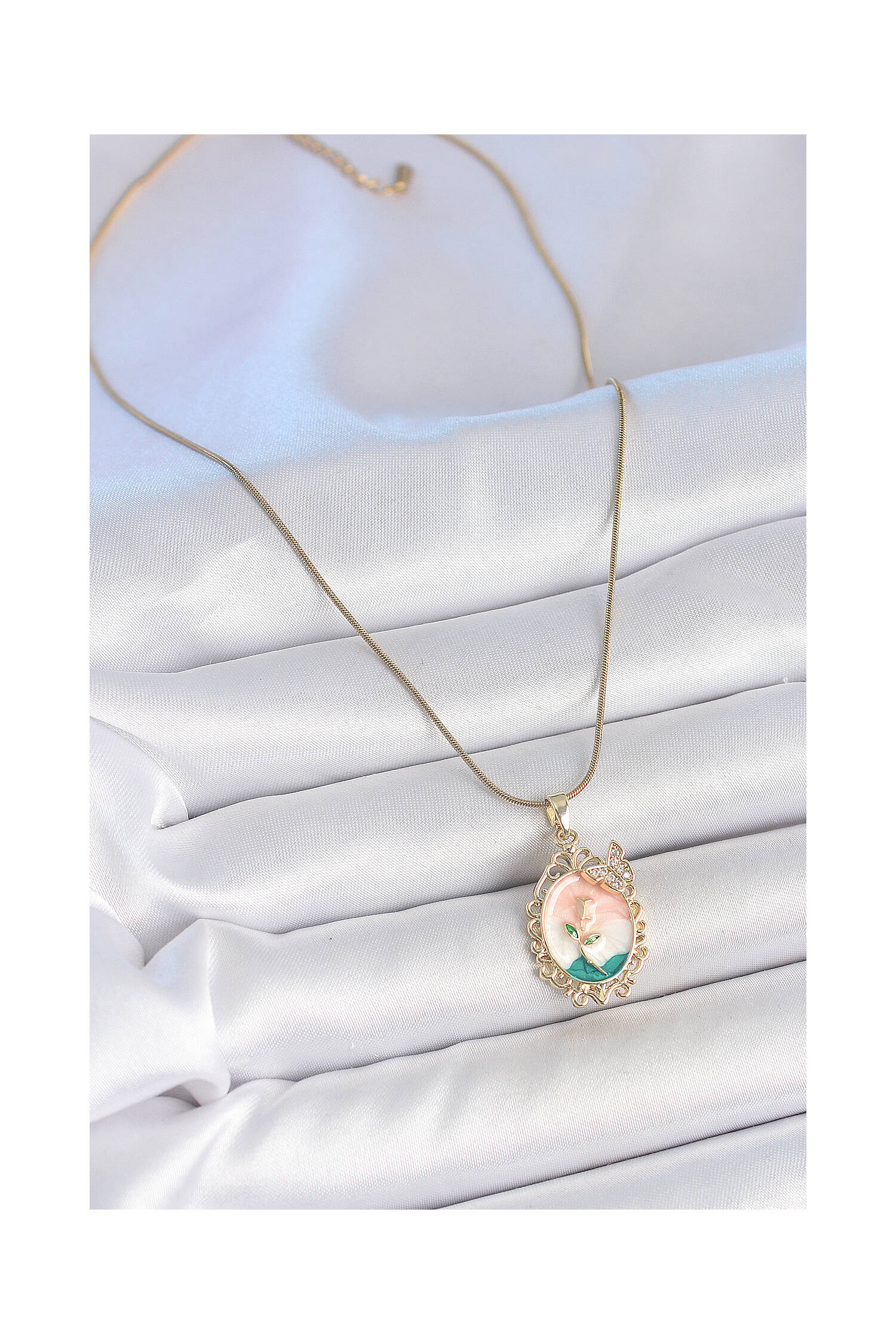 316l Steel Gold Color Chain Mix Color Flower Embroidered Zircon Stone Detailed Portrait Model Woman Necklace - Brand: Ebijuteri - Women's Clothing Wholesale - Globality Store
