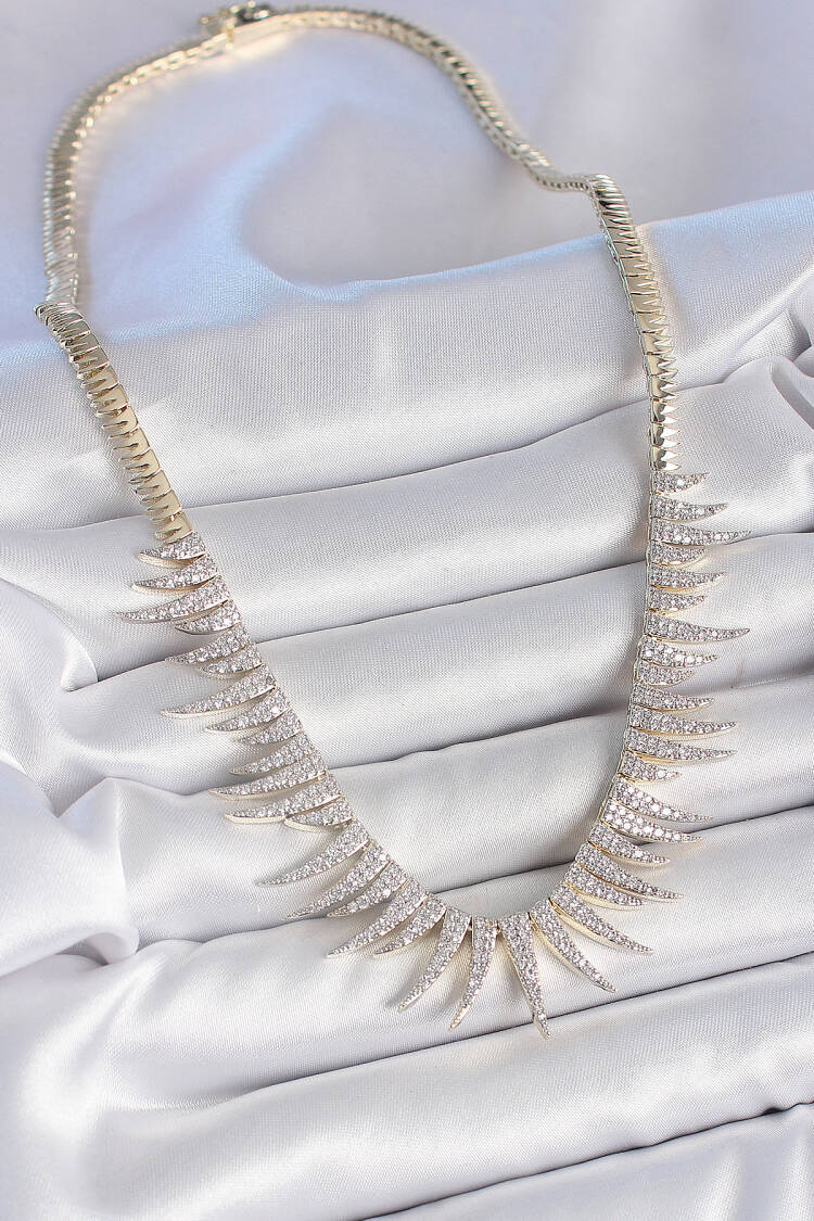 Brass Gold Color Zircon Stone Pointed Model Vip Series Women Necklace