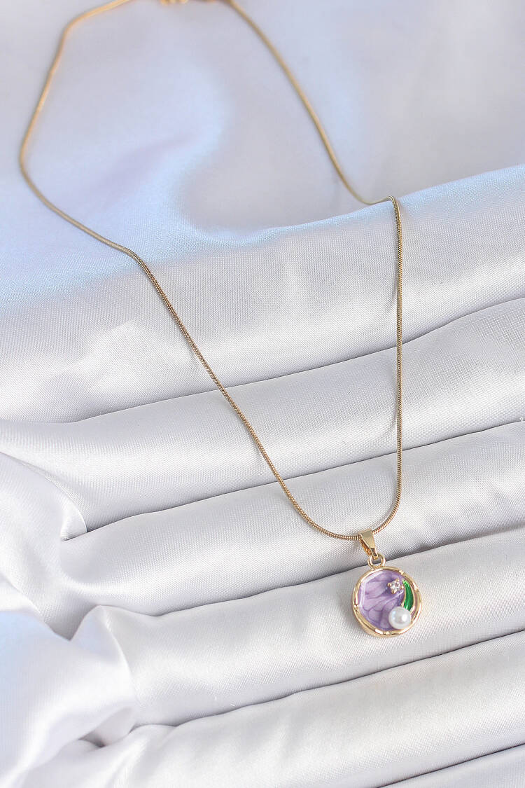 316l Steel Gold Color Chain Purple Flower Embroidered Zircon Stone Pearl Detailed Minimal Portrait Model Women Necklace
