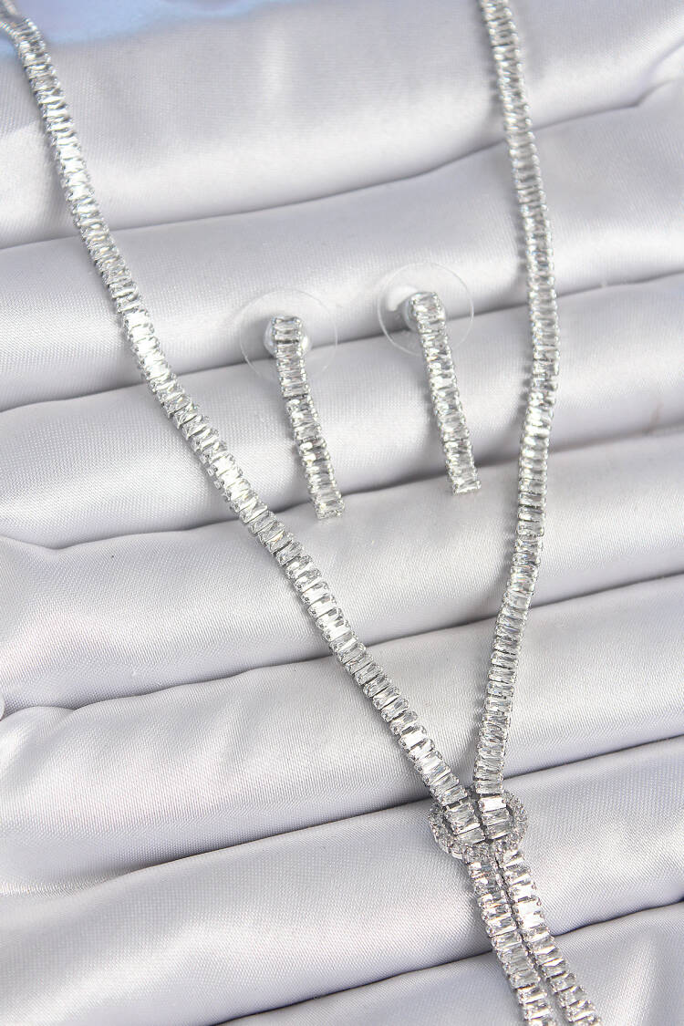 Brass Silver Color Waterway Zircon Stone Viping Series Women Necklace Set