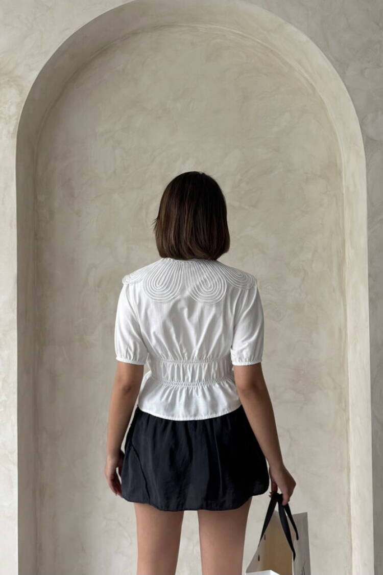 Collar Detailed Ruffle Shirt