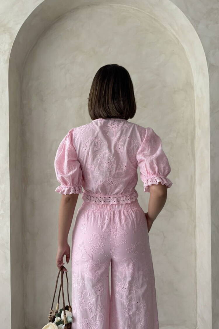 Floral Detailed Embroidered Blouse