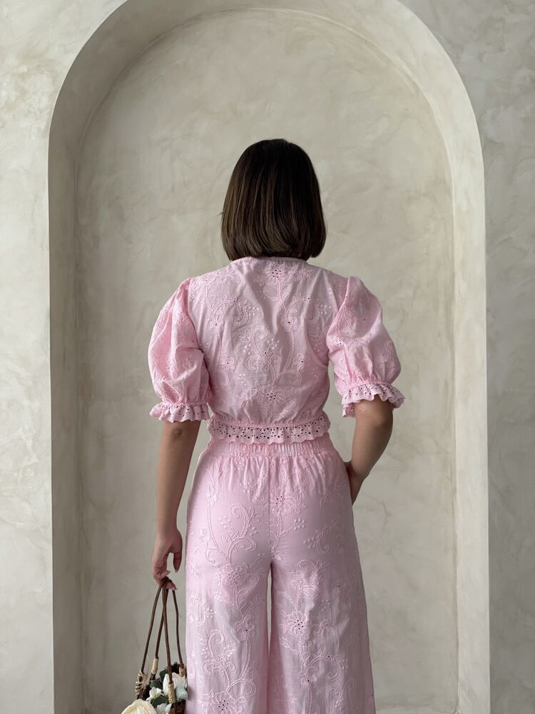 Floral Detailed Embroidered Blouse