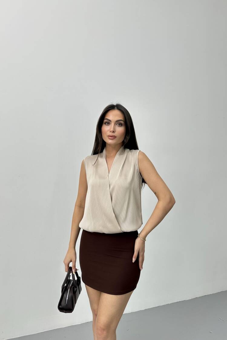 Double Breasted Zero Sleeve Blouse
