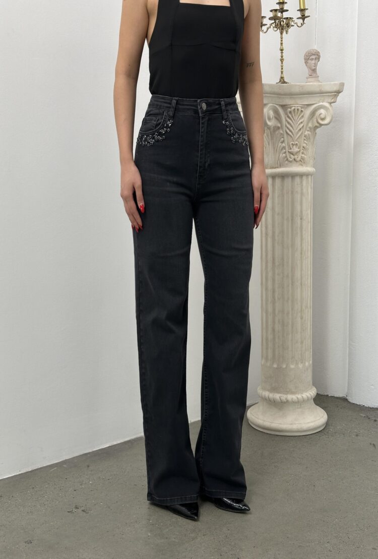 High Waist Pocket Stone Embroidery DetailedJeans