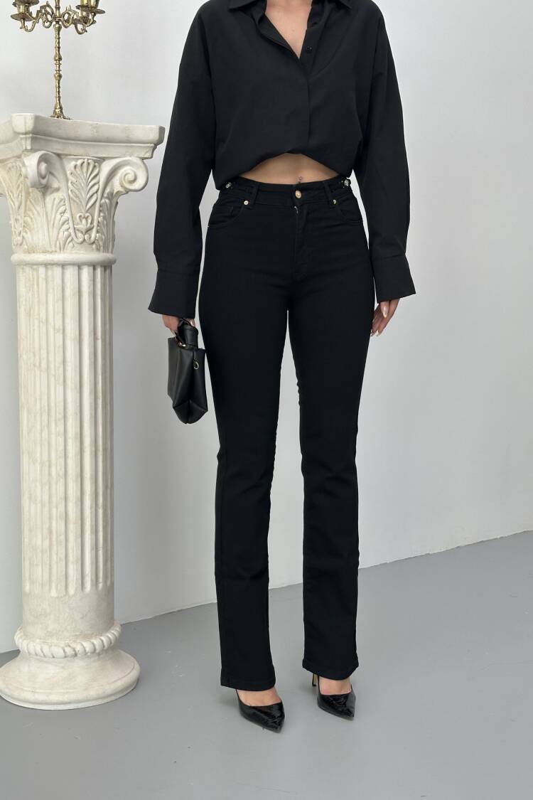 High Waist Belt Buckle Detailed Half Spanish LegJeans