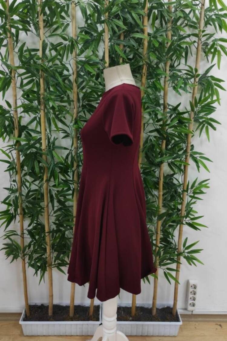 Women's Short Sleeve Kilos Imported Crepe Dress - Burgundy