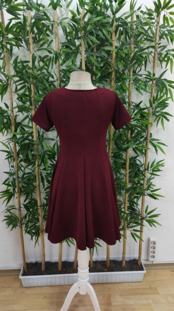 Women's Short Sleeve Kilos Imported Crepe Dress - Burgundy