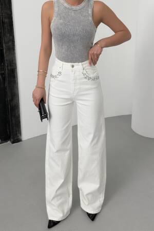 High Waist Pocket Front Pocket Stone Embroidery DetailedJeans - Brand: LACARINO - Women's Clothing Wholesale - Globality Store
