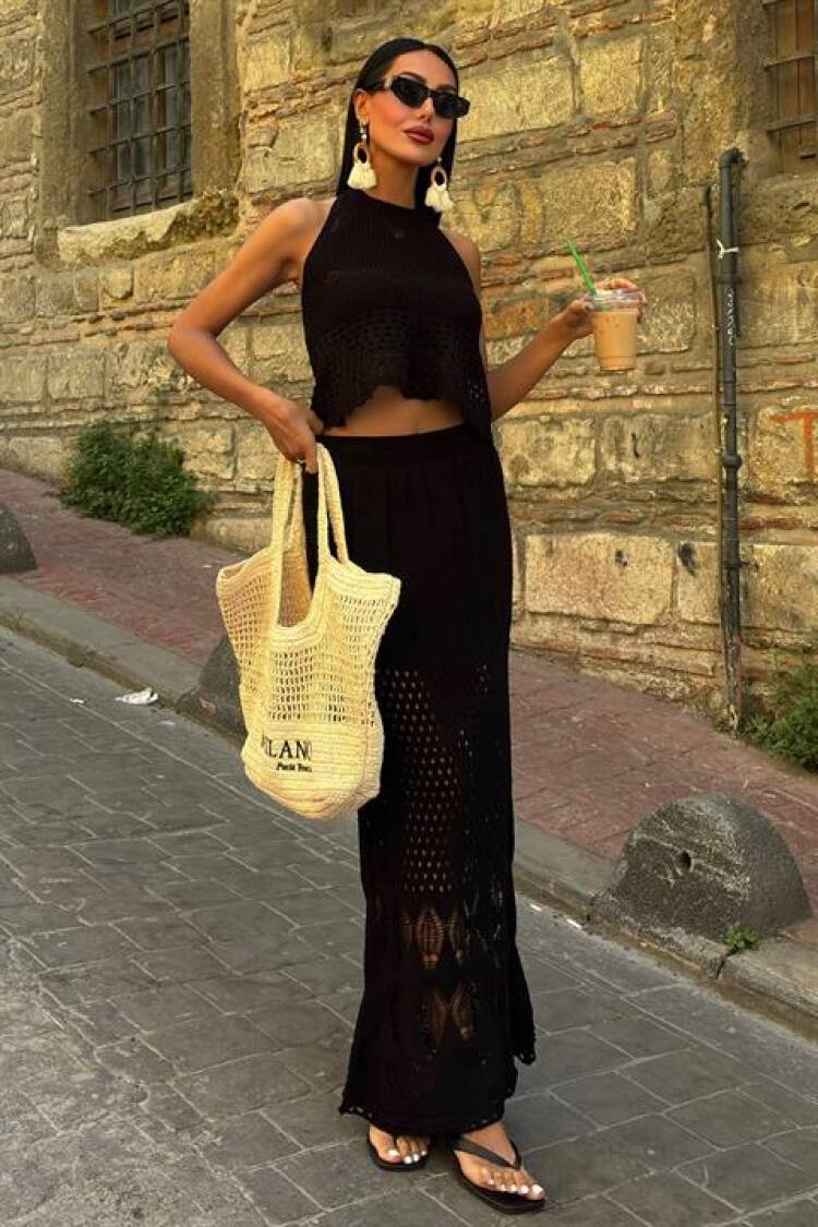 Openwork Set With Back Neckline