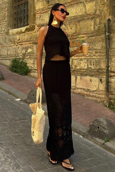Openwork Set With Back Neckline