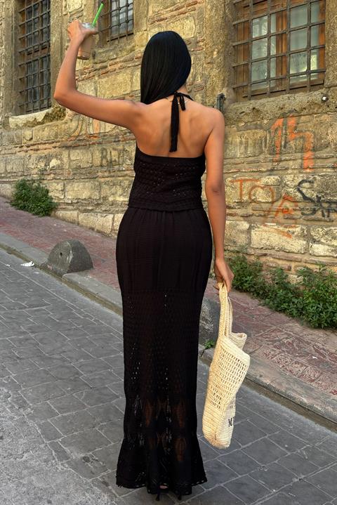 Openwork Set With Back Neckline
