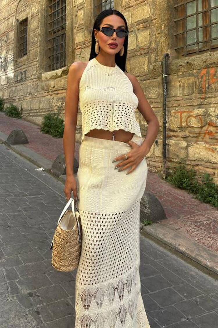 Openwork Set With Back Neckline