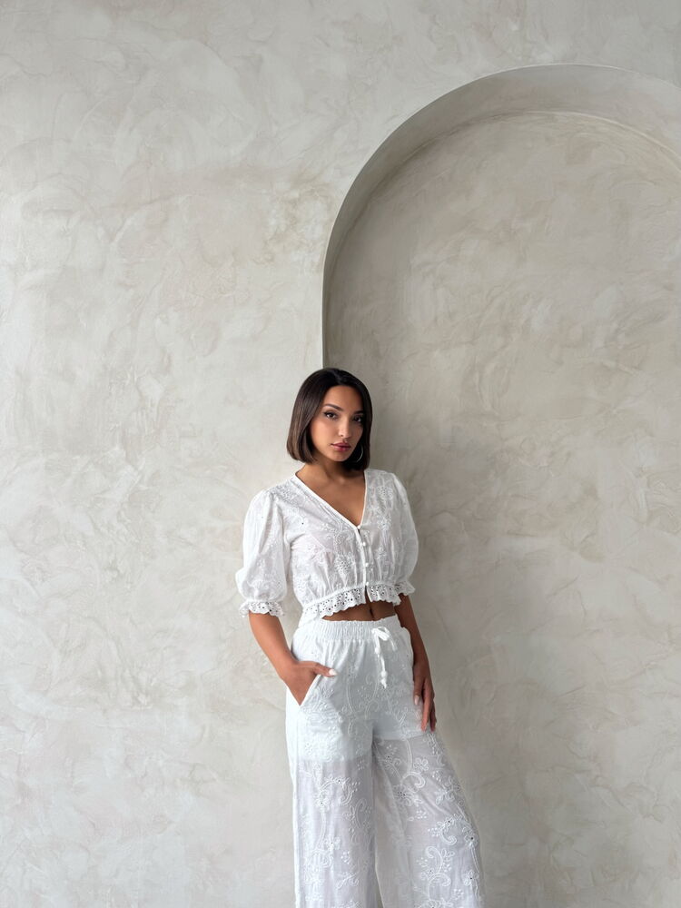 Floral Detailed Embroidered Blouse