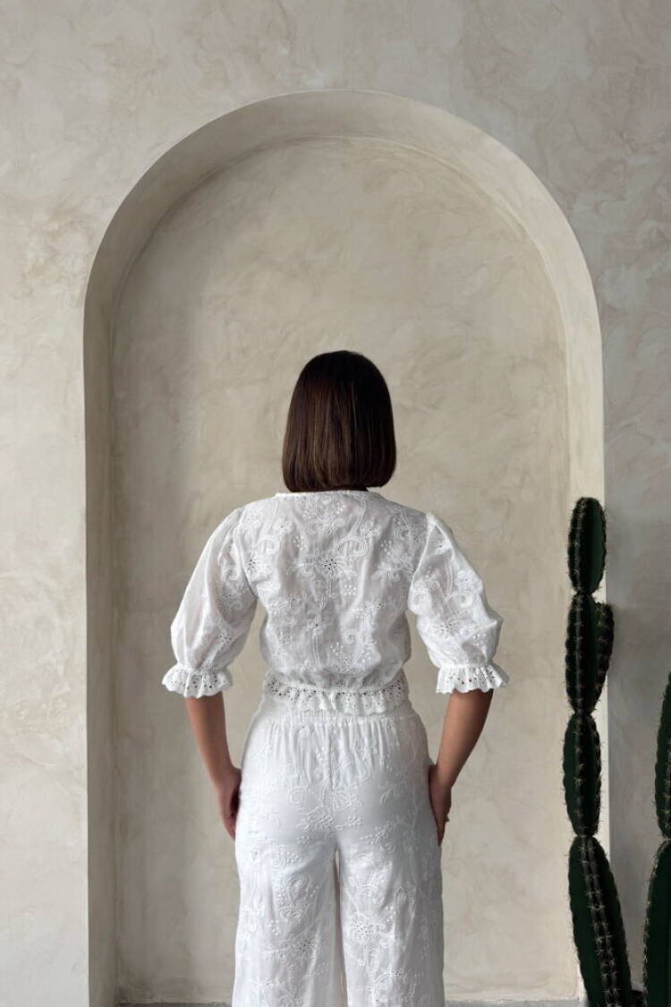 Floral Detailed Embroidered Blouse