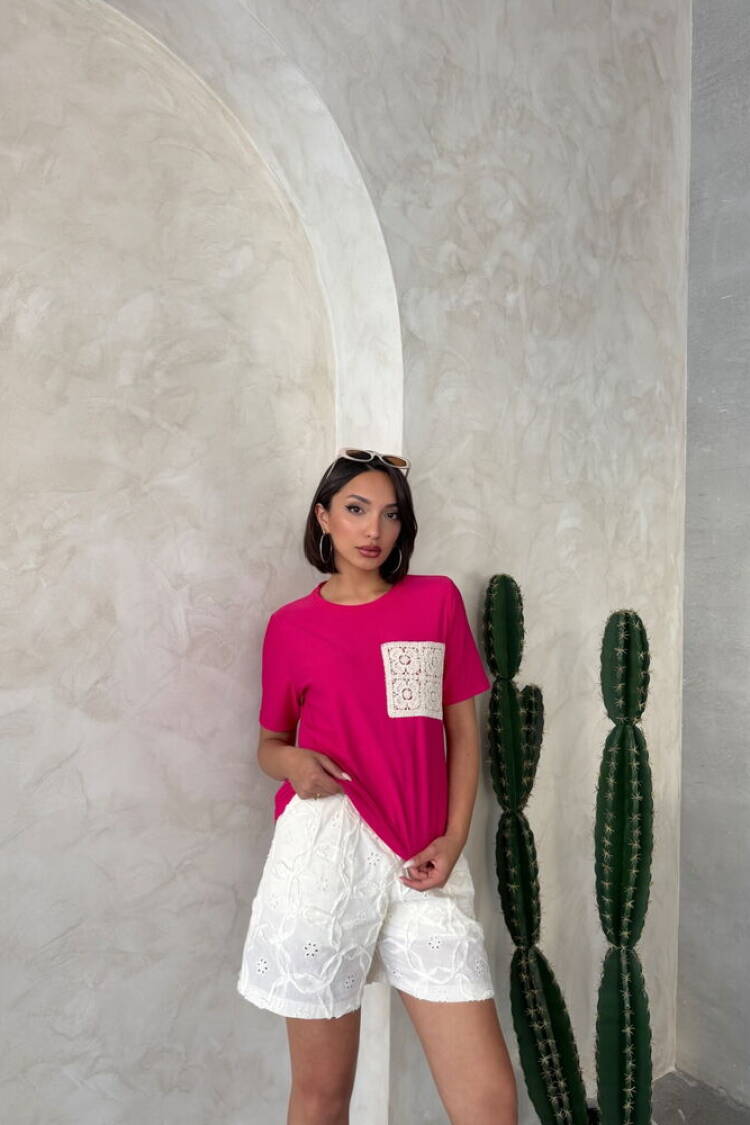 Pocket Detailed T-Shirt