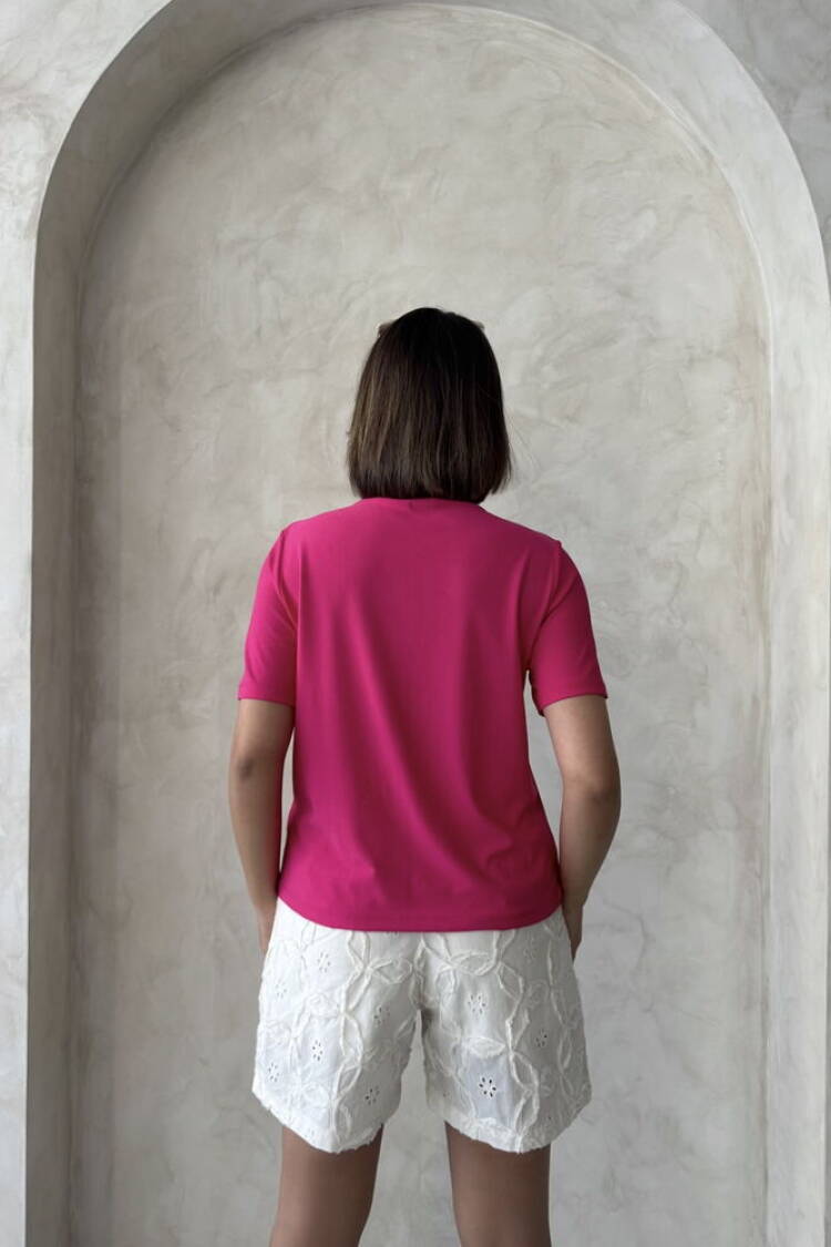 Pocket Detailed T-Shirt