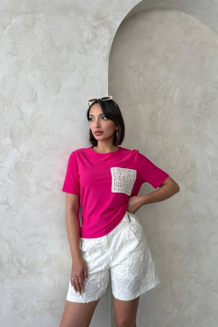 Pocket Detailed T-Shirt