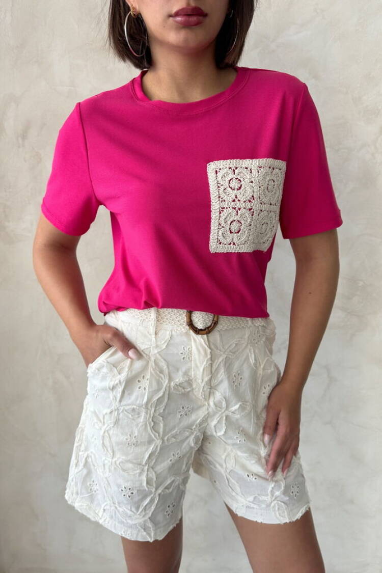 Pocket Detailed T-Shirt