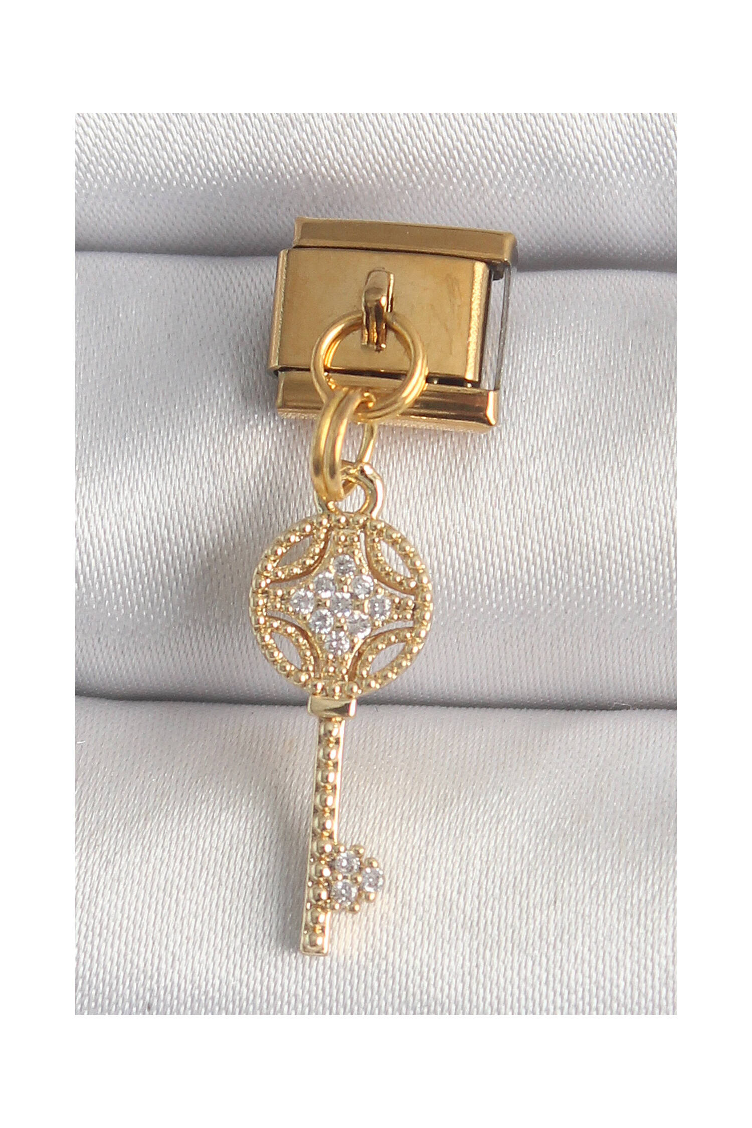 316l Steel Gold Color Rocking Zircon Stone Key Model Nomination Charm - Brand: Ebijuteri - Women's Clothing Wholesale - Globality Store