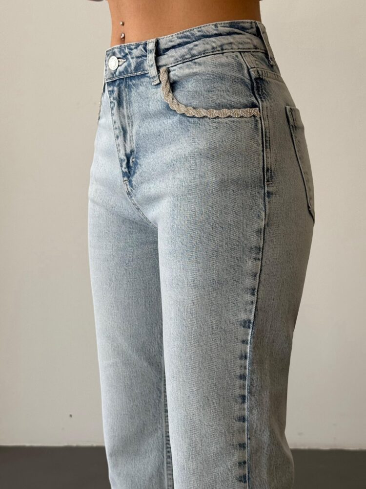 High Waist Front Pocket Stone Embroidery Detailed LightJeans
